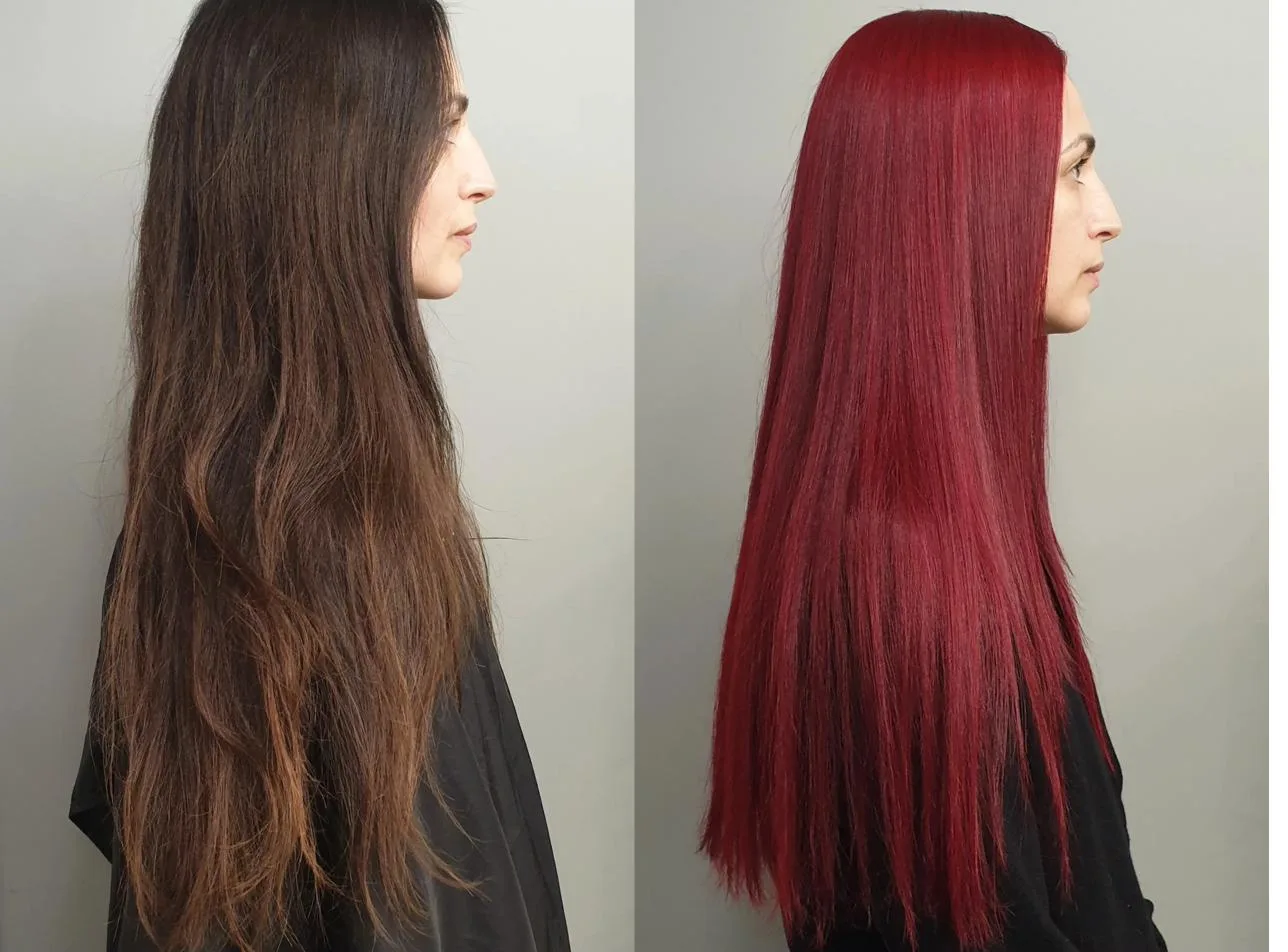 Avant/après coloration rouge vif cheveux longs par Élodie Hue