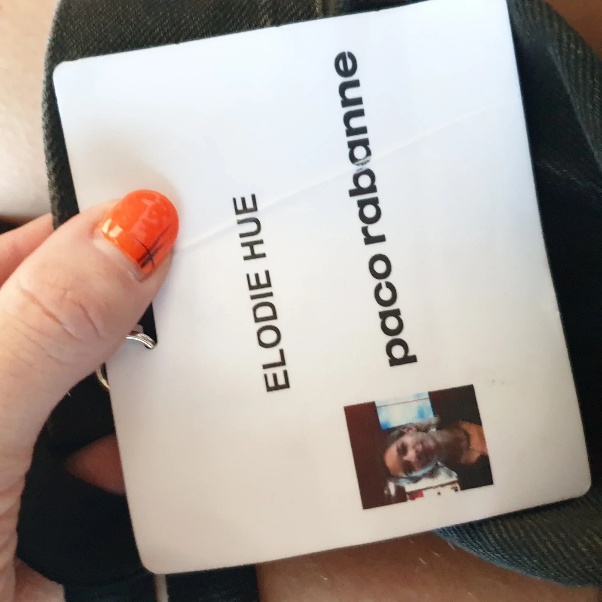 Badge backstage Élodie Hue Paco Rabanne Fashion Week Paris