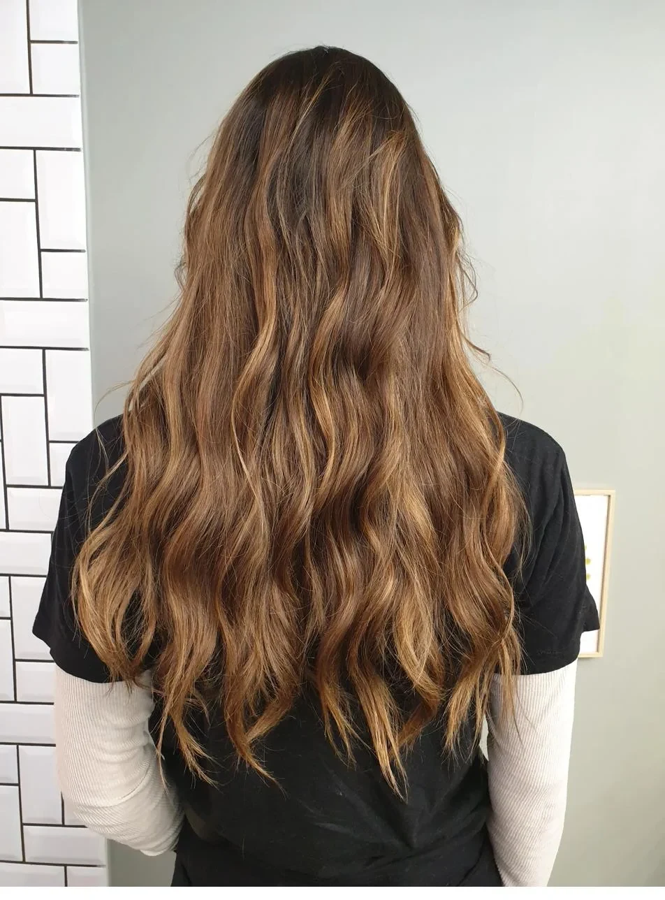 Balayage nude doré dos Paris
